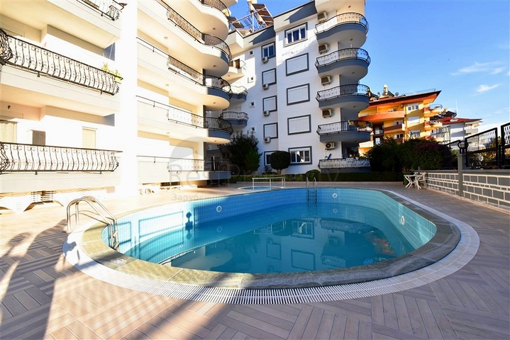 Просторный пентхаус планировкой 4+1 в районе Оба