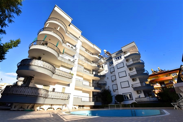 Просторный пентхаус планировкой 4+1 в районе Оба