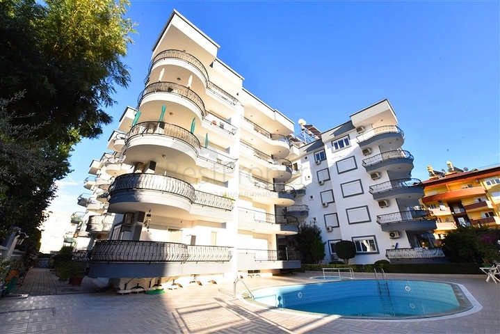 Просторный пентхаус планировкой 4+1 в районе Оба