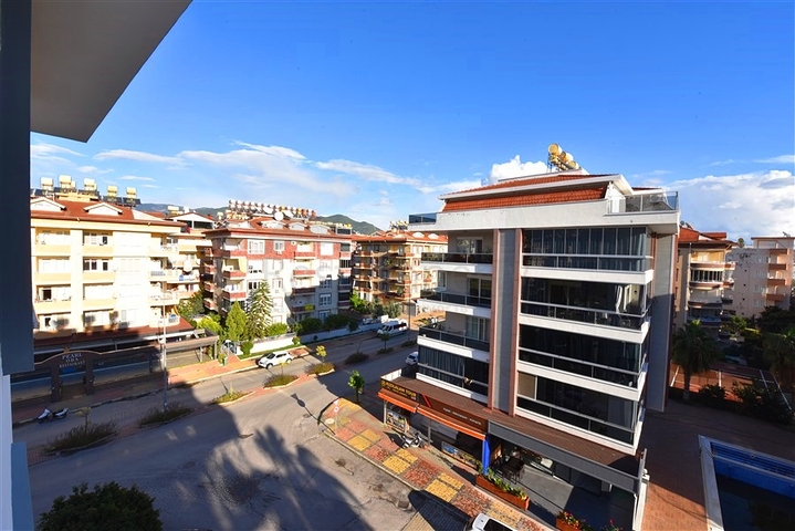 Просторный пентхаус планировкой 4+1 в районе Оба