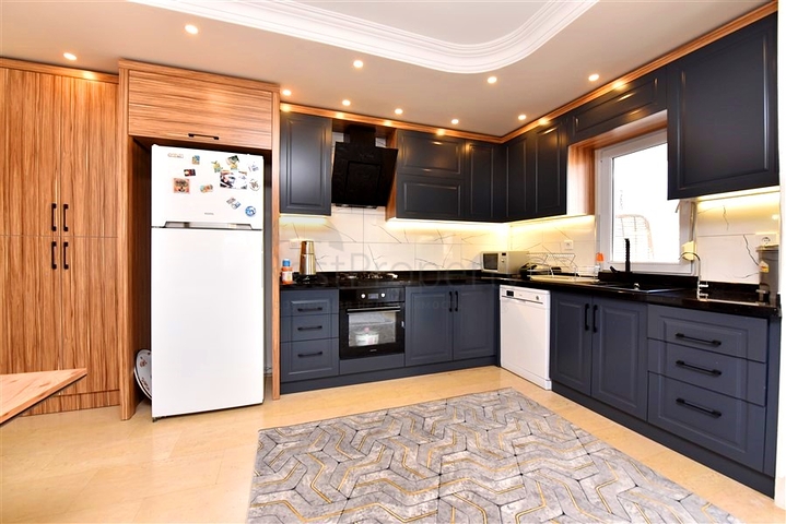 Просторный пентхаус планировкой 4+1 в районе Оба