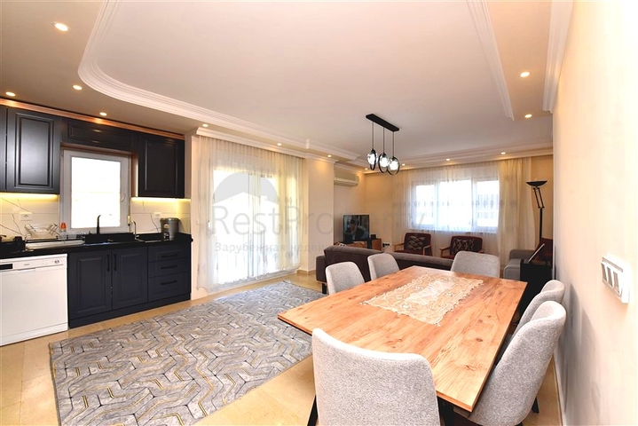 Просторный пентхаус планировкой 4+1 в районе Оба