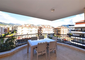 Просторный пентхаус планировкой 4+1 в районе Оба