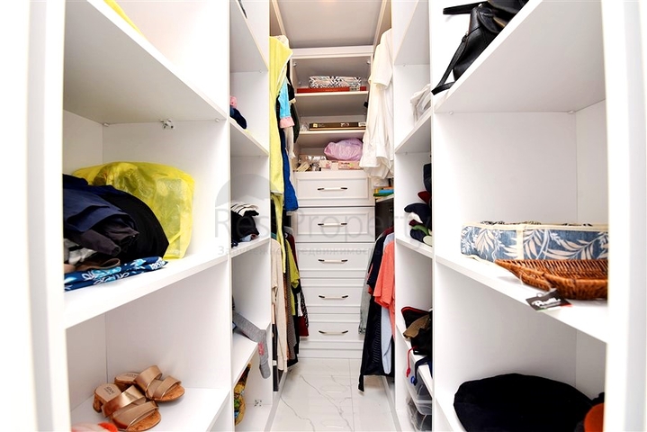 Просторная квартира в районе пляжа Клеопатра