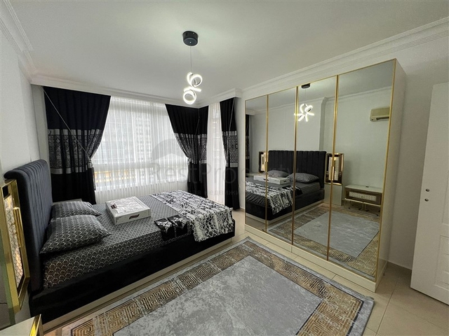 Трехкомнатная квартира в 450 м от моря 