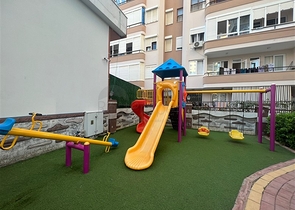 Трехкомнатная квартира в 450 м от моря 