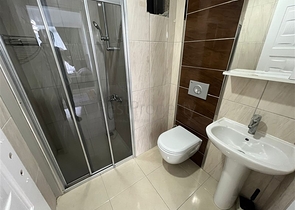 Трехкомнатная квартира в 450 м от моря 