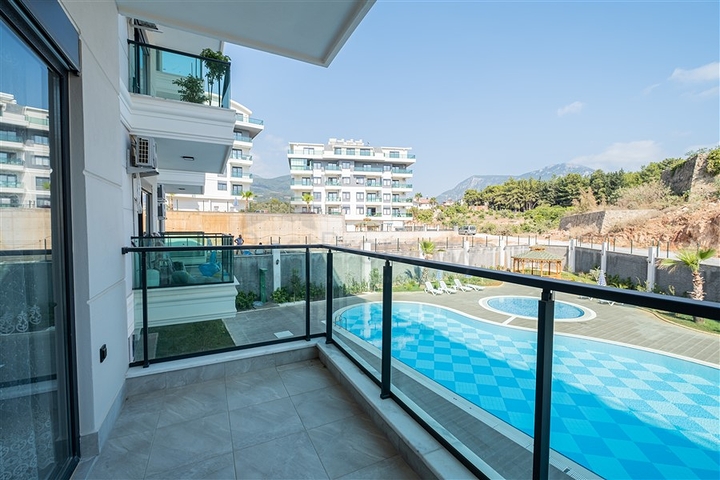 Продается квартира 1+1 в районе Оба