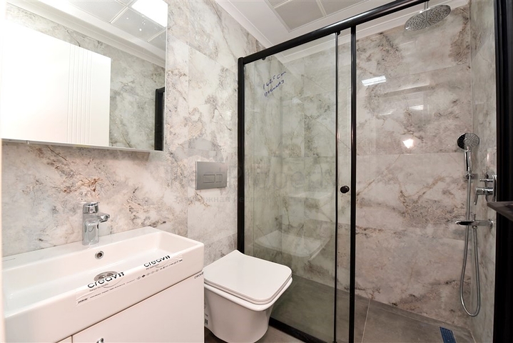 Квартира 3+1 в новом комплексе с видом на море и крепость Алании