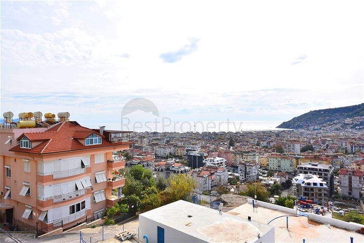 Трехкомнатная квартира с шикарным панорамным видом на море