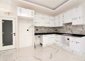 Трехкомнатная квартира с шикарным панорамным видом на море