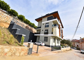 Трехкомнатная квартира с шикарным панорамным видом на море