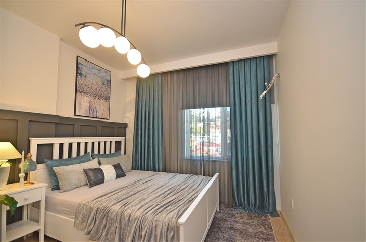 Просторный пентхаус 5+1 в живописном месте и шаговой доступности к морю