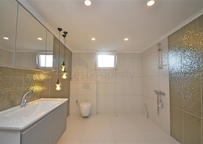 Просторный пентхаус 5+1 в живописном месте и шаговой доступности к морю