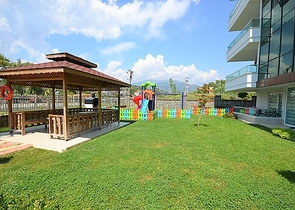 Просторный пентхаус 5+1 в живописном месте и шаговой доступности к морю