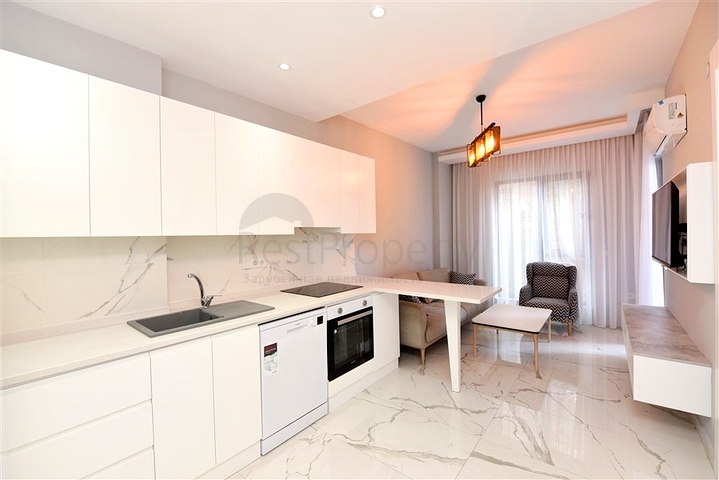 Двухкомнатная квартира в 300 м от моря в центре Алании