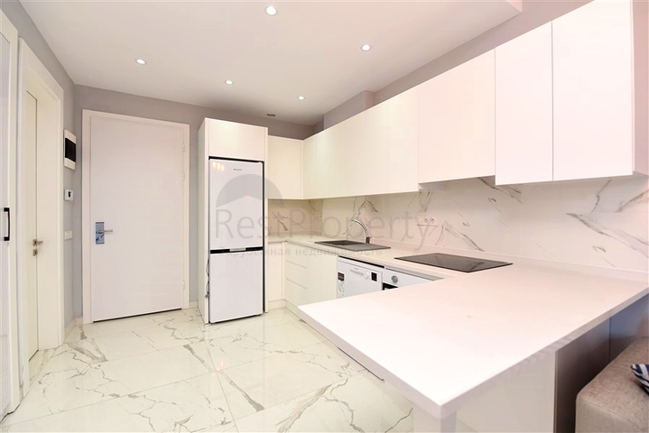 Двухкомнатная квартира в 300 м от моря в центре Алании