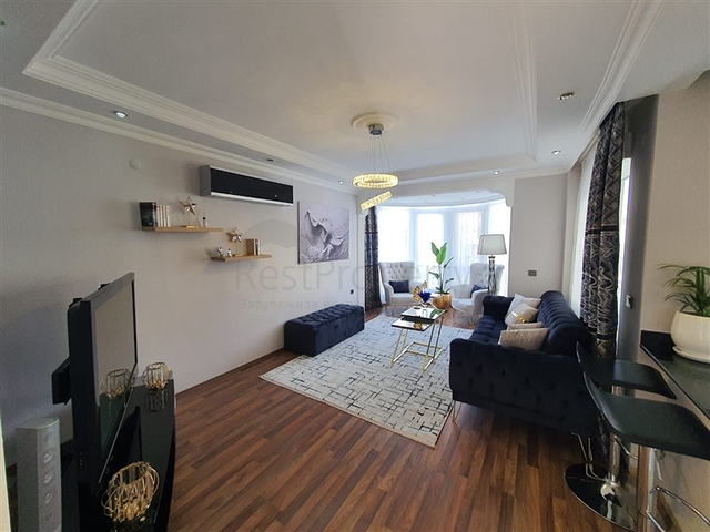 Большая квартира в комплексе с отельной инфраструктурой в центральном районе Джикджилли.