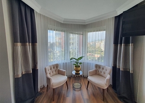 Большая квартира в комплексе с отельной инфраструктурой в центральном районе Джикджилли.