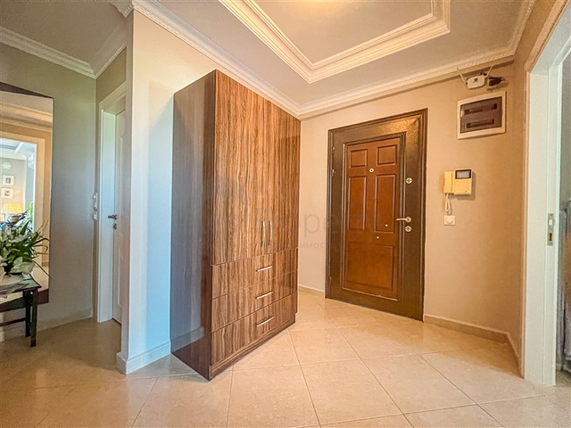 Просторная квартира 2+1 с большой террасой 