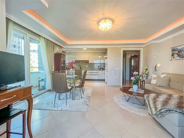 Просторная квартира 2+1 с большой террасой 