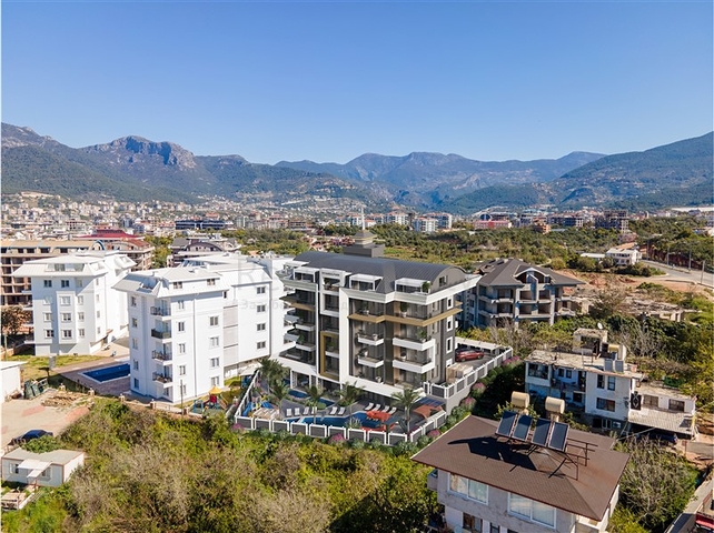 Комплекс в современном стиле в престижном районе Оба 