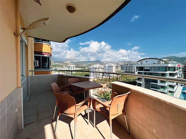 Пентхаус 3+1 с видом на море в районе Махмутлар