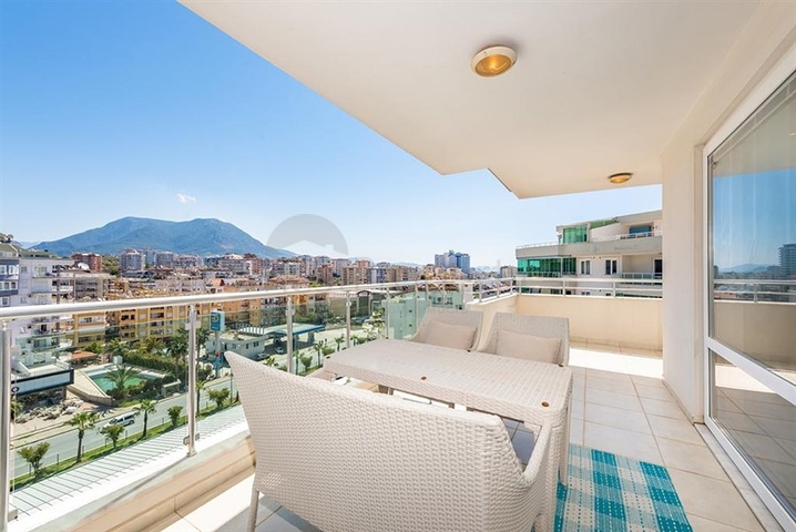 Пентхаус 4+1 в районе Тосмур