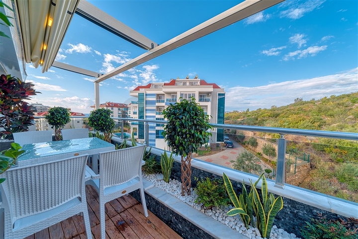 Пентхаус с видом на горы в Кестеле