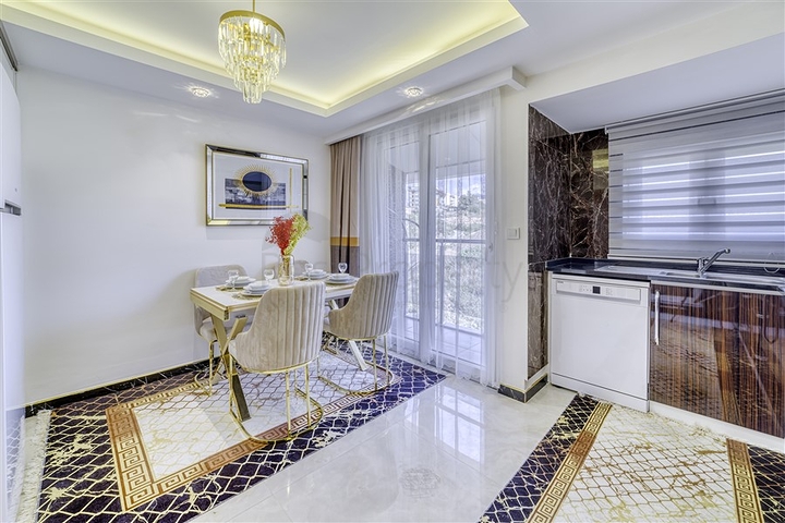 Пентхаус с видом на горы в Кестеле