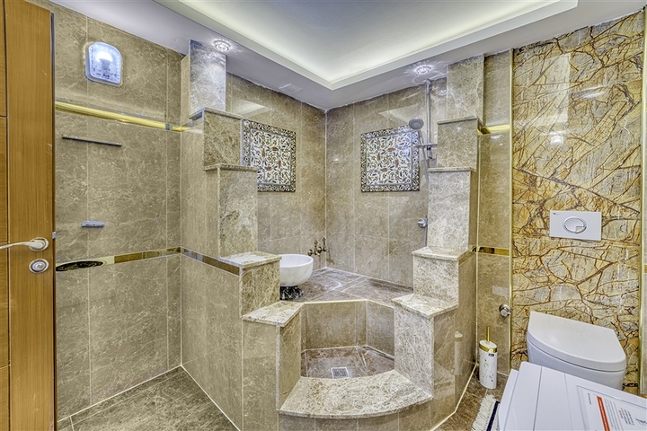 Пентхаус с видом на горы в Кестеле