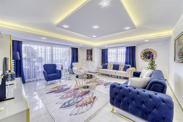 Пентхаус с видом на горы в Кестеле