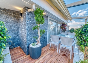 Пентхаус с видом на горы в Кестеле