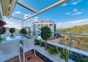 Пентхаус с видом на горы в Кестеле