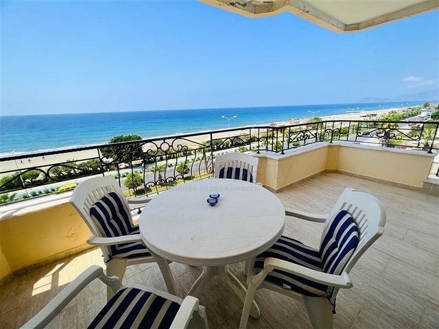 Квартира планировкой 3+1 с безупречным видом на Средиземное море