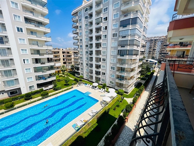 Квартира планировкой 3+1 с безупречным видом на Средиземное море