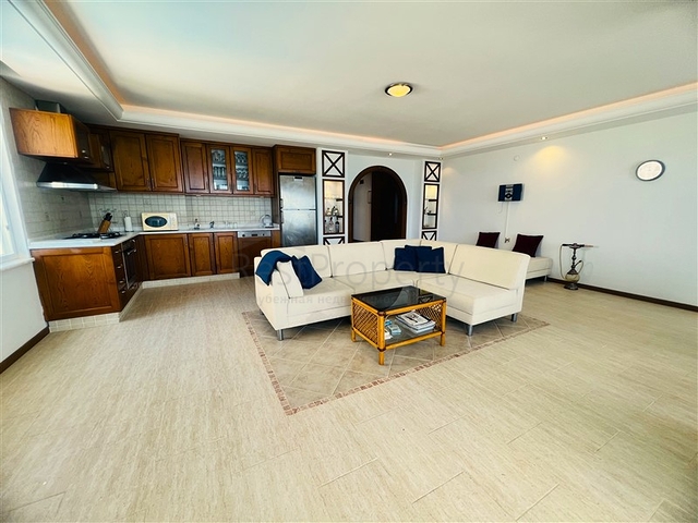 Квартира планировкой 3+1 с безупречным видом на Средиземное море