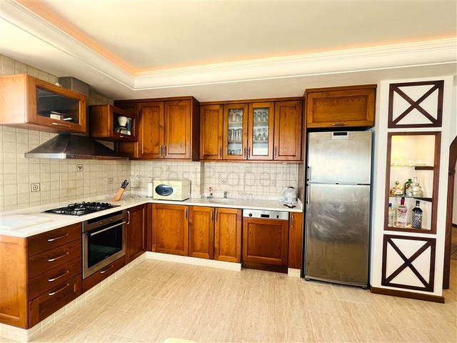 Квартира планировкой 3+1 с безупречным видом на Средиземное море