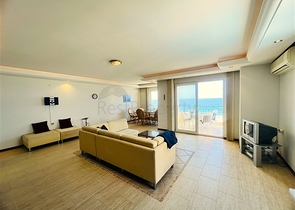 Квартира планировкой 3+1 с безупречным видом на Средиземное море