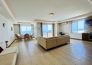 Квартира планировкой 3+1 с безупречным видом на Средиземное море