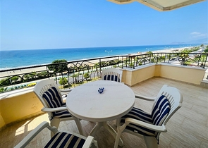 Квартира планировкой 3+1 с безупречным видом на Средиземное море