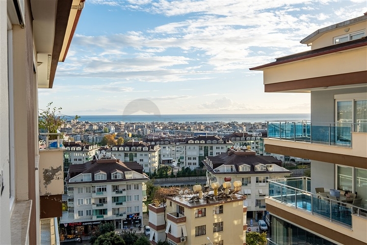 Большой пентхаус от собственника планировкой 4+1 в районе Джикджилли