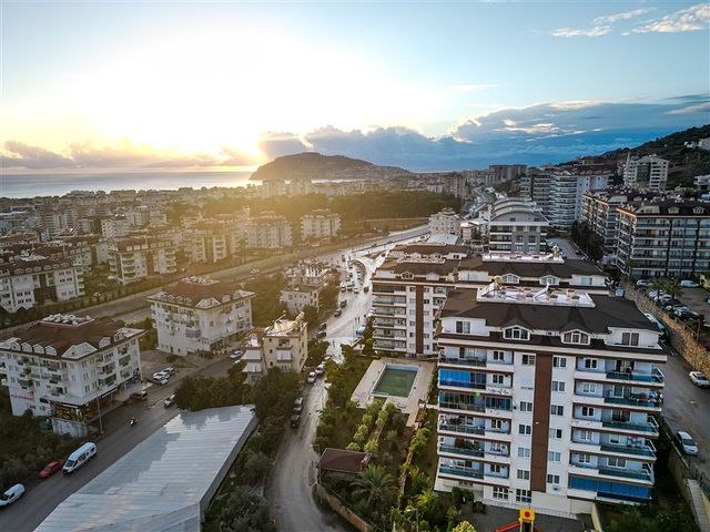 Большой пентхаус от собственника планировкой 4+1 в районе Джикджилли