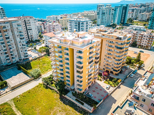 Просторный пентхаус 4+1 с видом на море