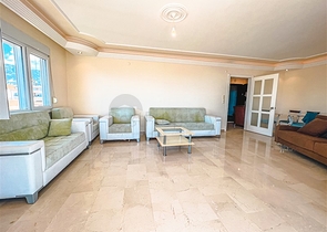 Просторный пентхаус 4+1 с видом на море