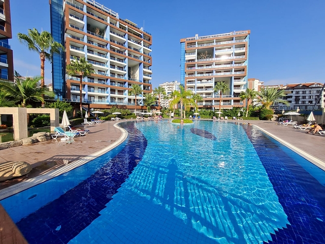 Просторная квартира 3+1 в Джикджилли