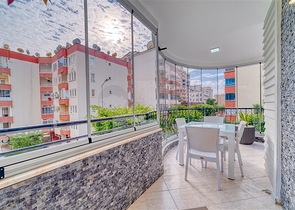 Просторная квартира 2+1 в районе Махмутлар        