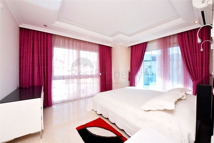 Пентхаус-дуплекс 4+1 в районе Кестель всего в 20 м от моря