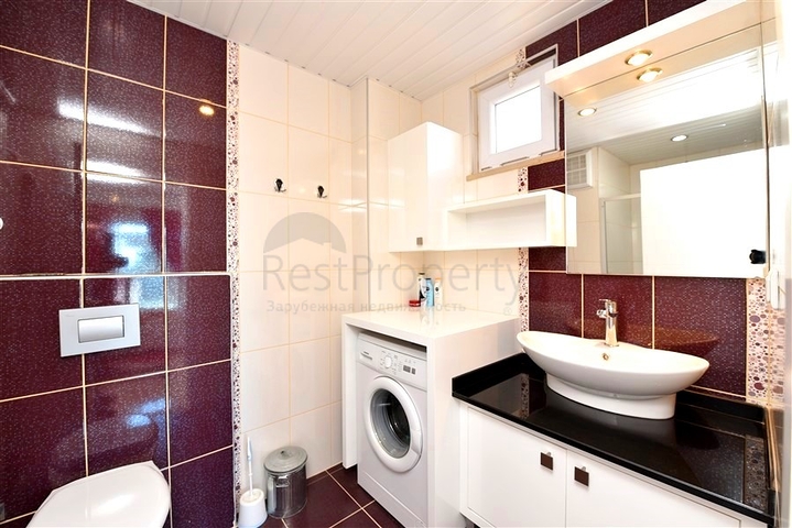 Пентхаус-дуплекс 4+1 в районе Кестель всего в 20 м от моря