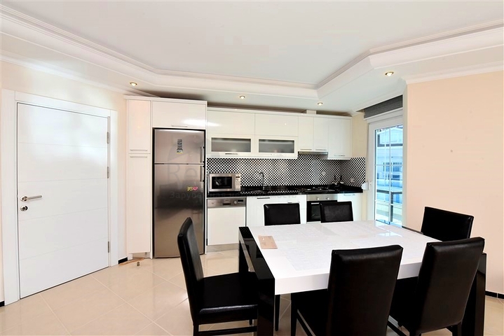 Пентхаус-дуплекс 4+1 в районе Кестель всего в 20 м от моря